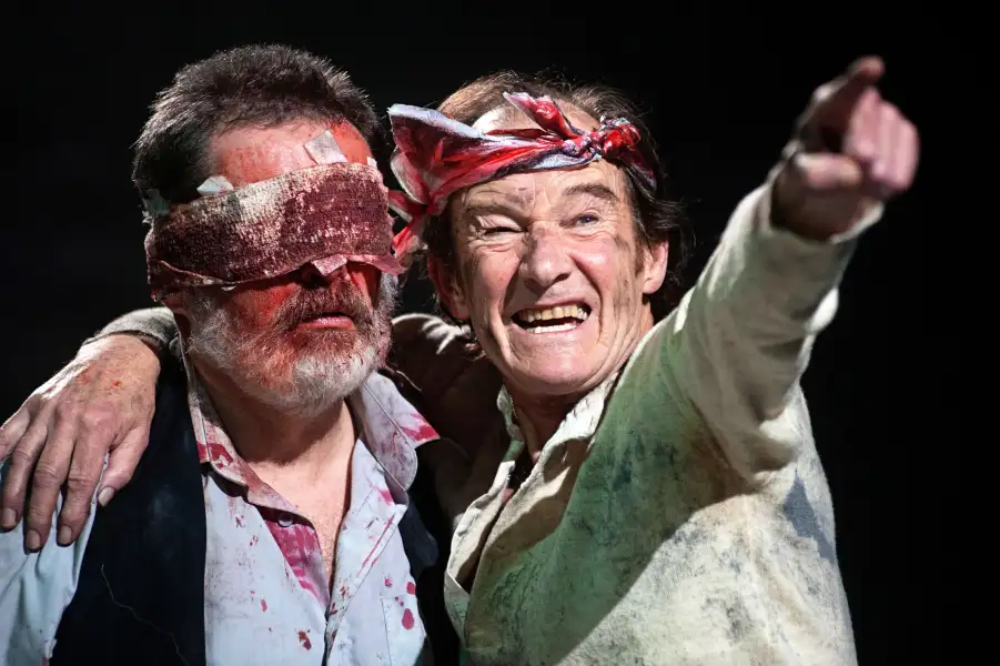 Production photographs of Citizens Theatre’s 2012 production of William Shakespeare’s King Lear.